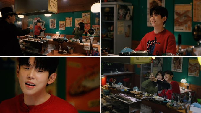 노란 수영복에 섹시한 몸매 어필하는 존예 처자