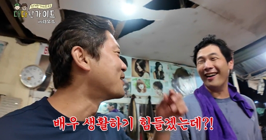 노란 수영복에 섹시한 몸매 어필하는 존예 처자