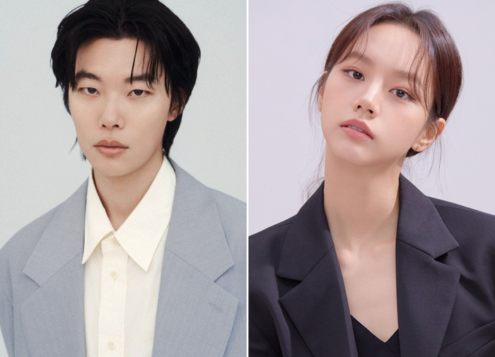 노란 수영복에 섹시한 몸매 어필하는 존예 처자