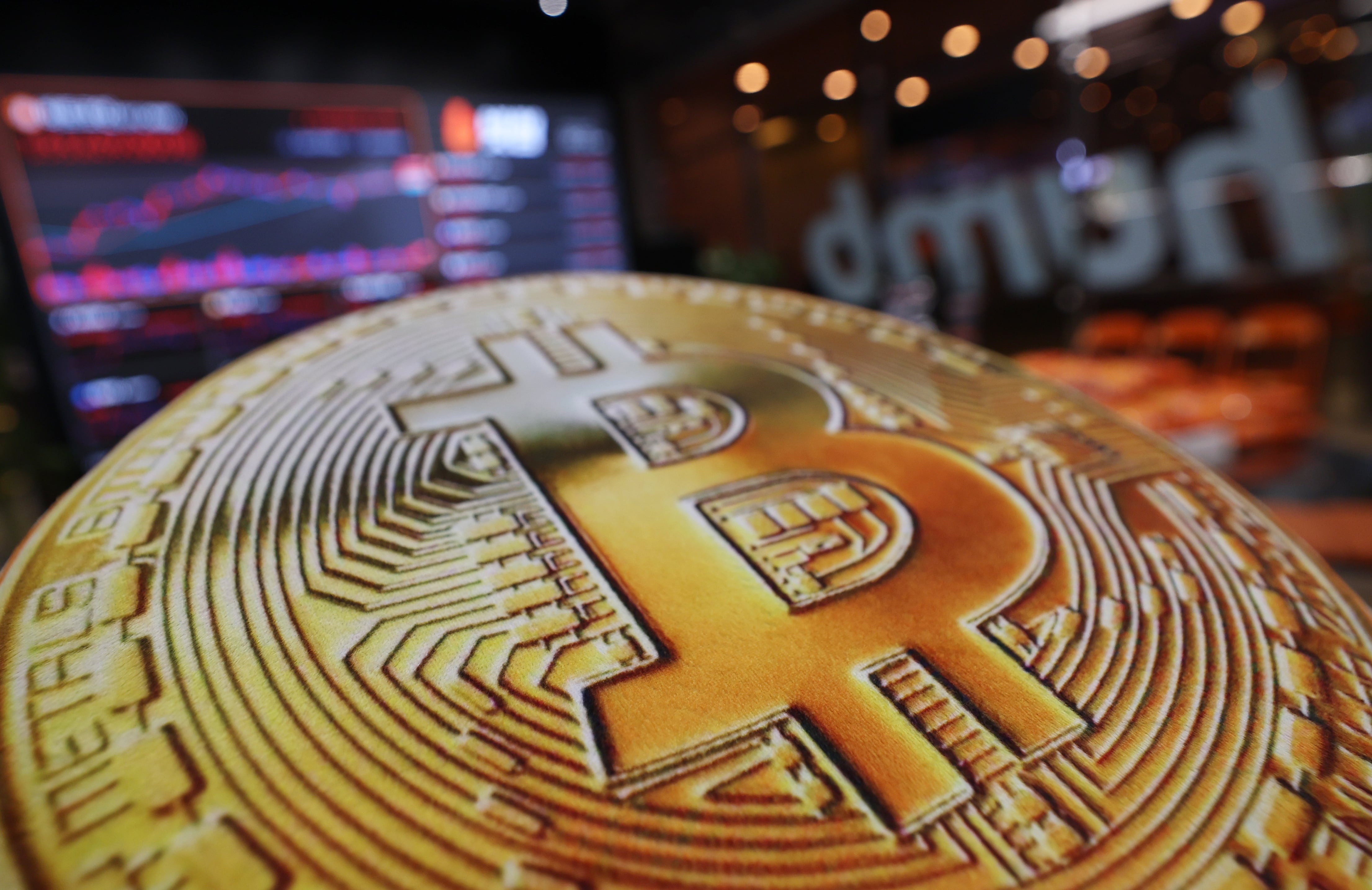 美 기술주와 함께 가상자산도 약세… 비트코인 1.77% 하락