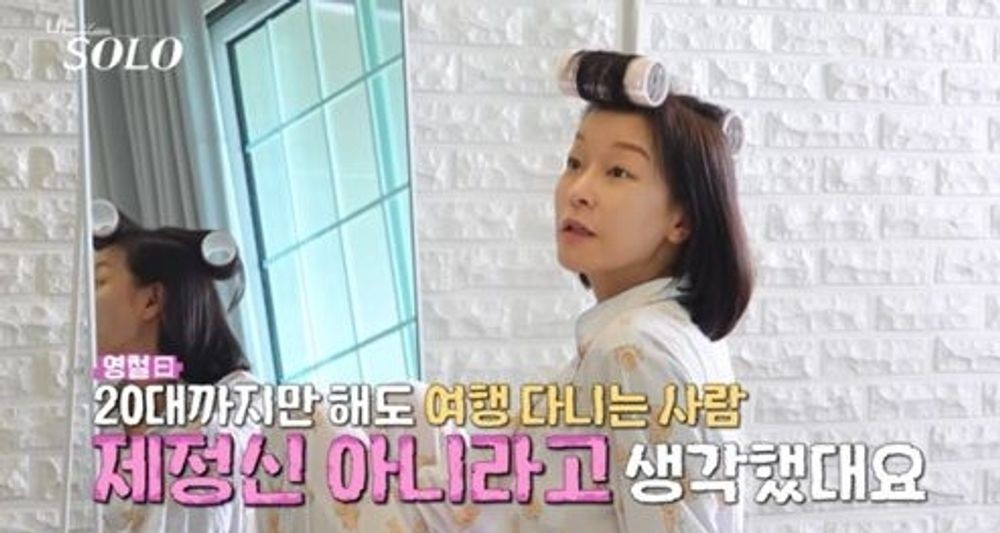 노란 수영복에 섹시한 몸매 어필하는 존예 처자