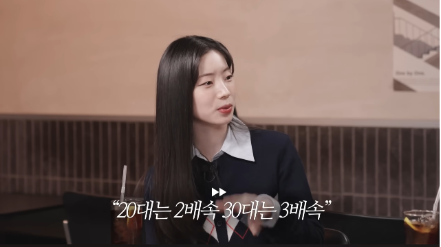 노란 수영복에 섹시한 몸매 어필하는 존예 처자