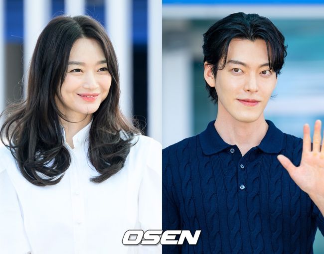 노란 수영복에 섹시한 몸매 어필하는 존예 처자