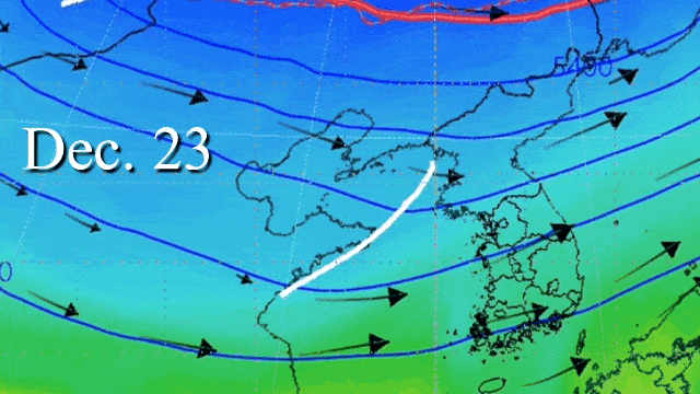 A video shows airflow at an altitude of five kilometers, indicating cold air expanding over the Korean Peninsula since Tuesday. (Korea Meteorological Administration)