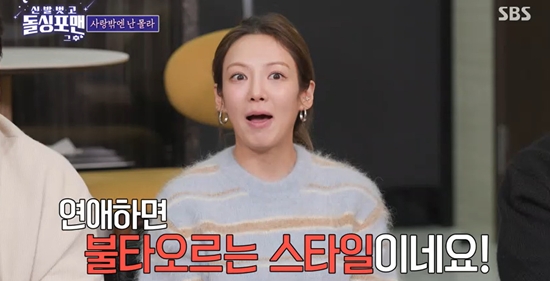 노란 수영복에 섹시한 몸매 어필하는 존예 처자