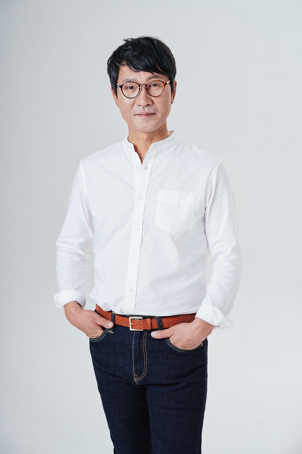 노란 수영복에 섹시한 몸매 어필하는 존예 처자