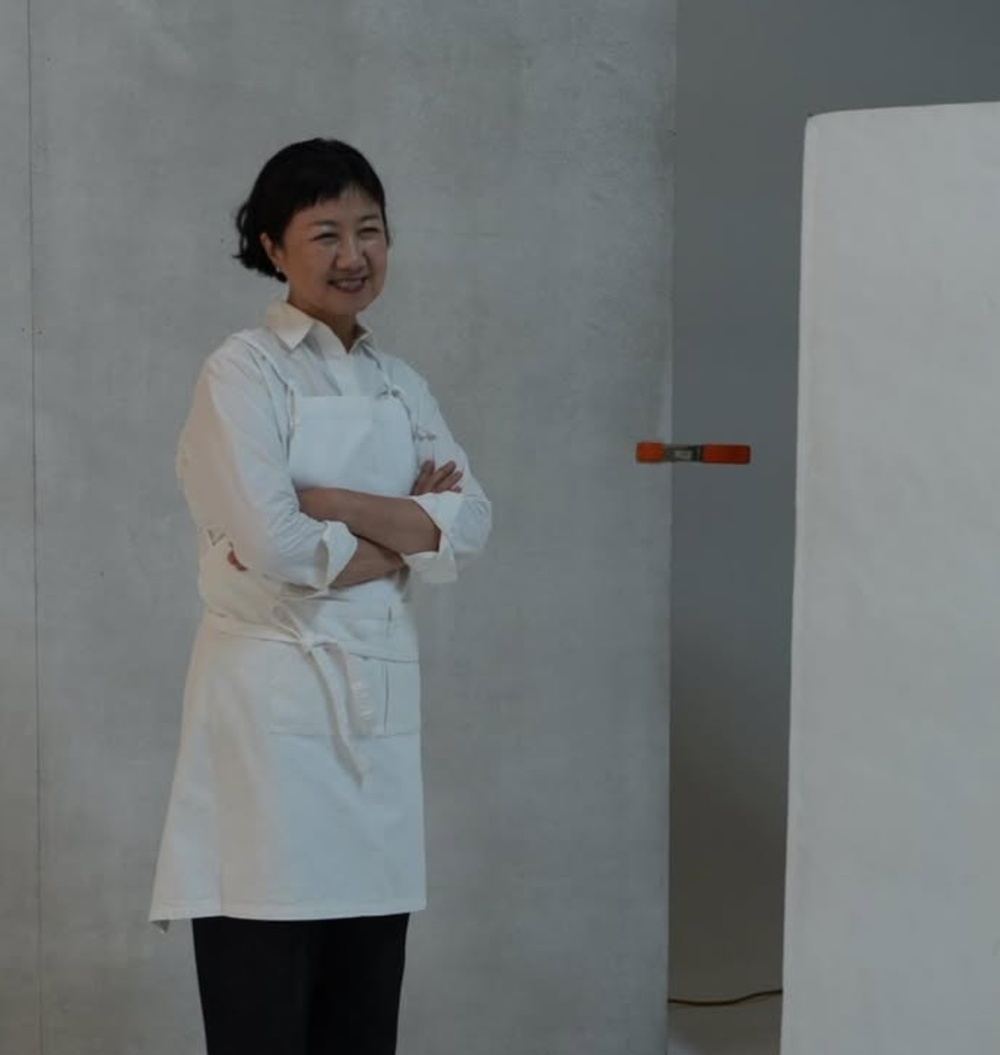 노란 수영복에 섹시한 몸매 어필하는 존예 처자