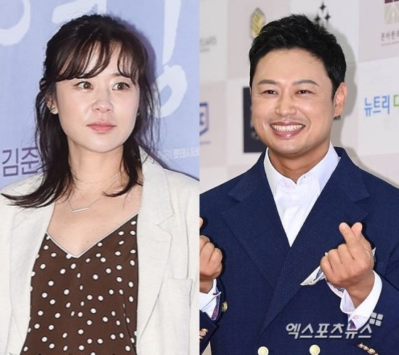 노란 수영복에 섹시한 몸매 어필하는 존예 처자