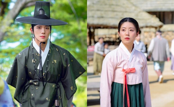 노란 수영복에 섹시한 몸매 어필하는 존예 처자