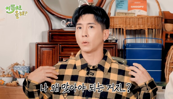 노란 수영복에 섹시한 몸매 어필하는 존예 처자