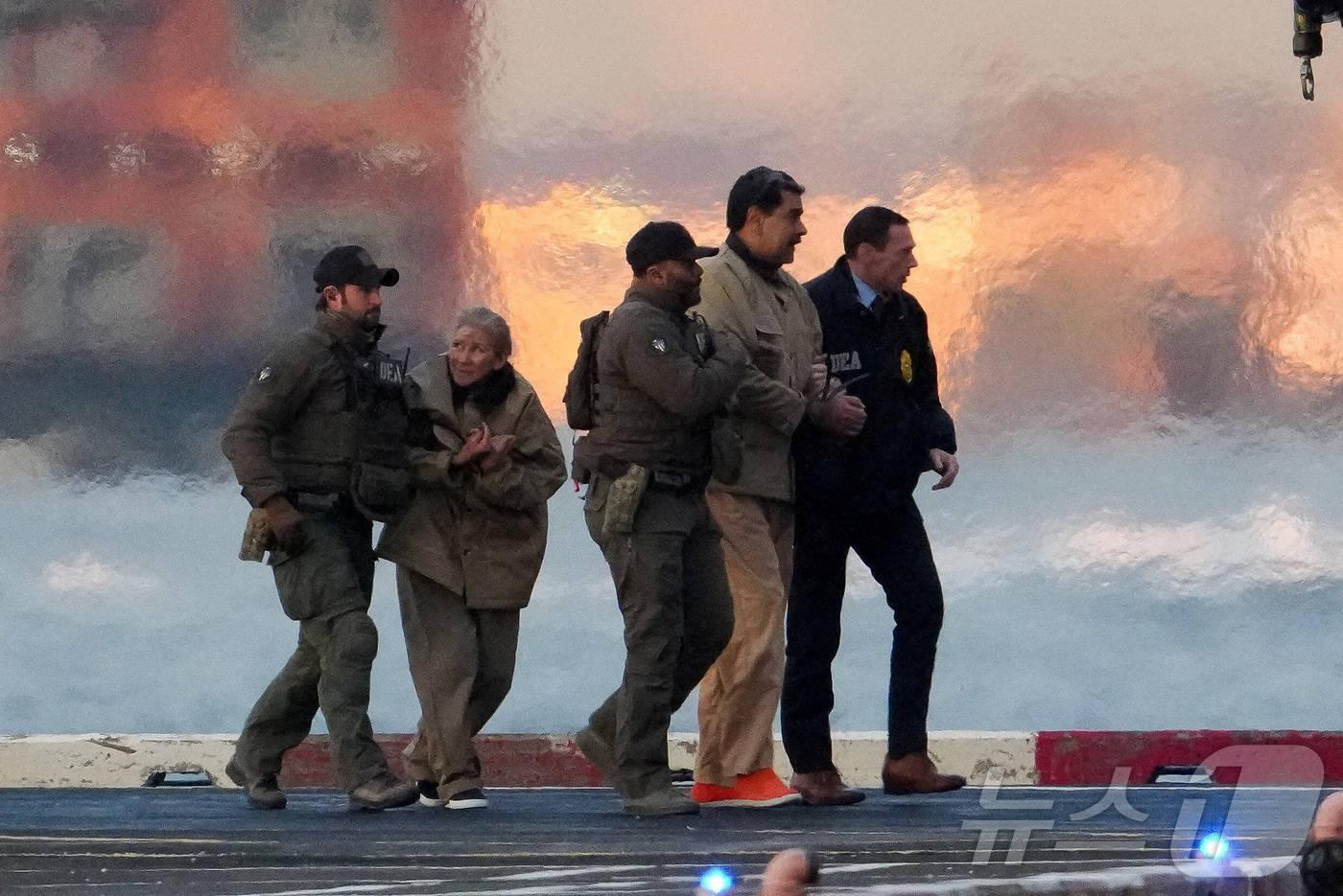 베네수엘라 개방 기대감에 비트코인도 상승…9만4000달러 돌파[코인브리핑]