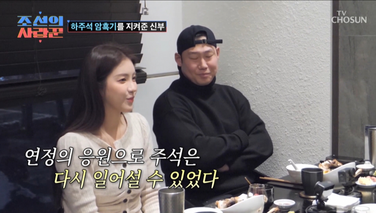 노란 수영복에 섹시한 몸매 어필하는 존예 처자