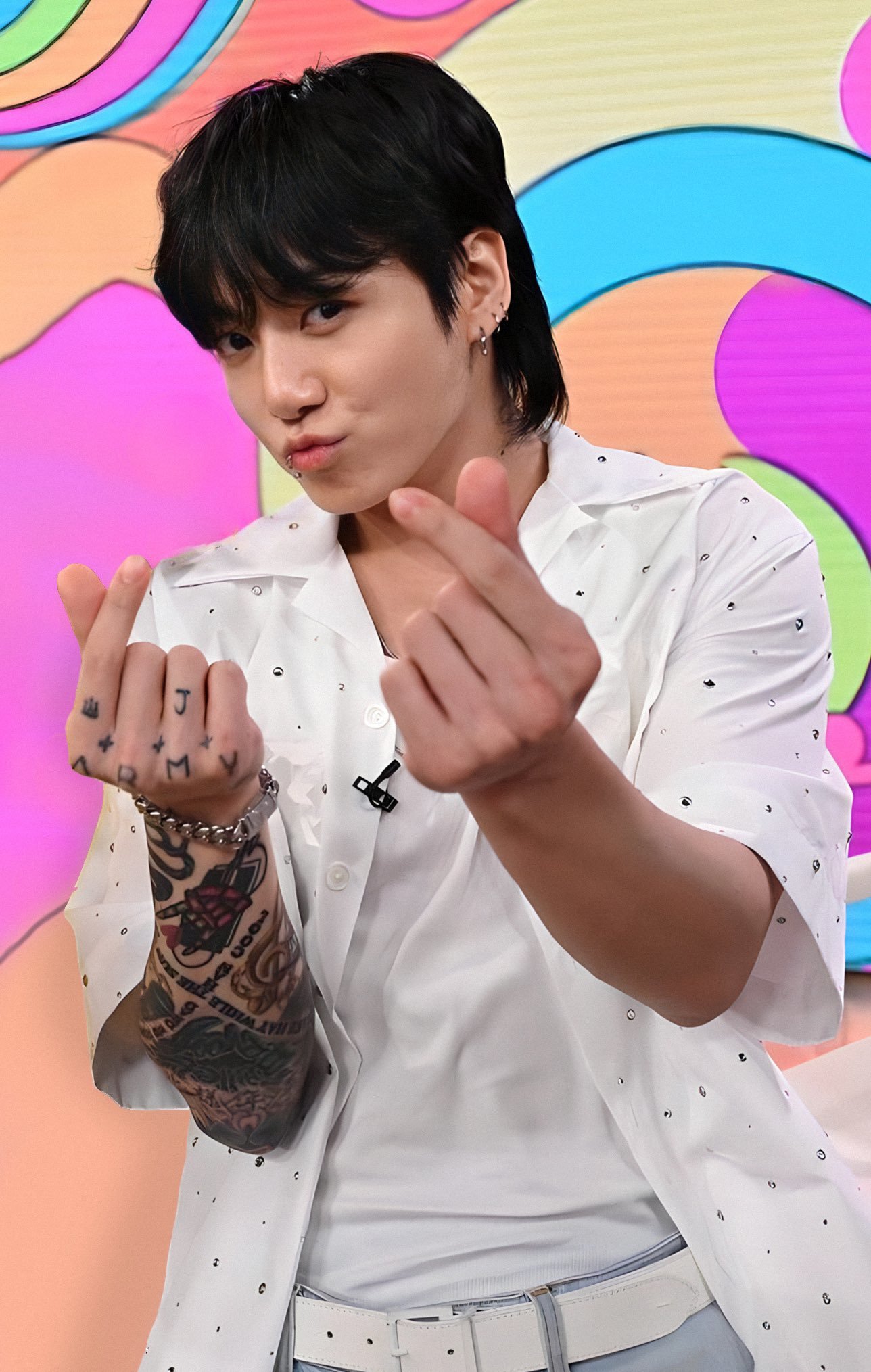 노란 수영복에 섹시한 몸매 어필하는 존예 처자