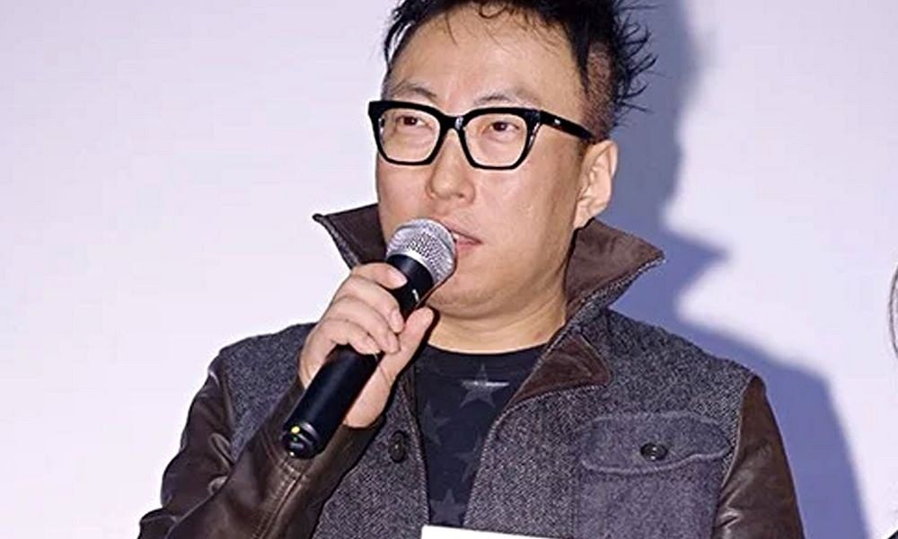 노란 수영복에 섹시한 몸매 어필하는 존예 처자
