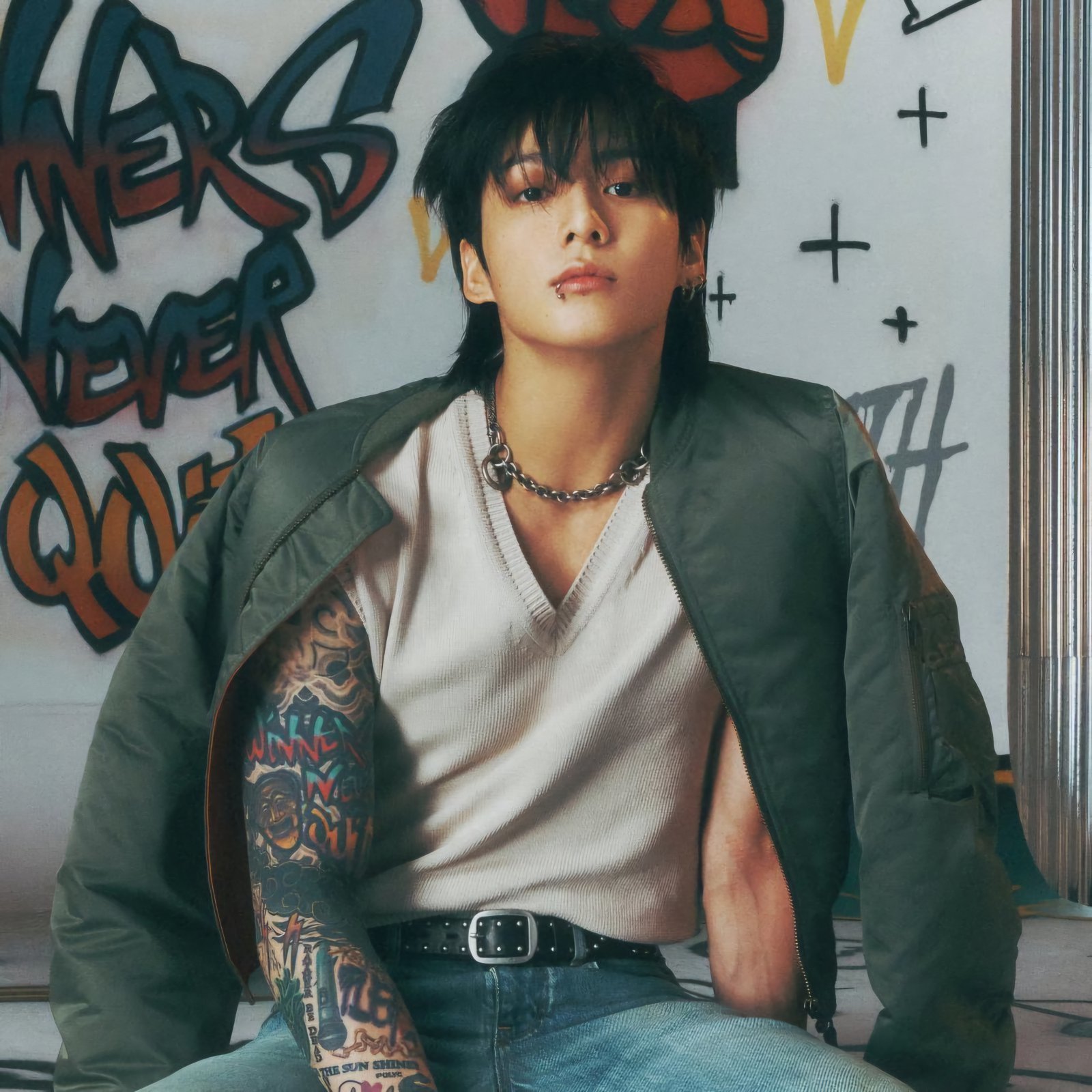 노란 수영복에 섹시한 몸매 어필하는 존예 처자