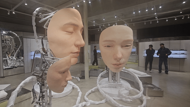 '자이언트 헤드' 로봇 [사진=설재윤 기자]