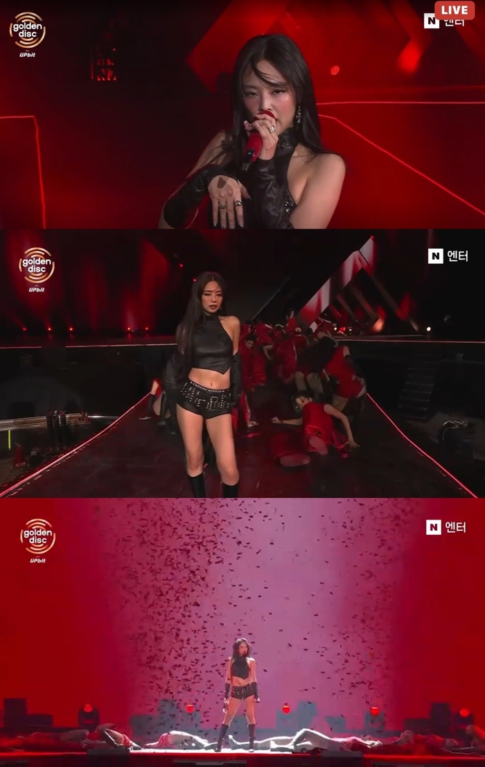 노란 수영복에 섹시한 몸매 어필하는 존예 처자