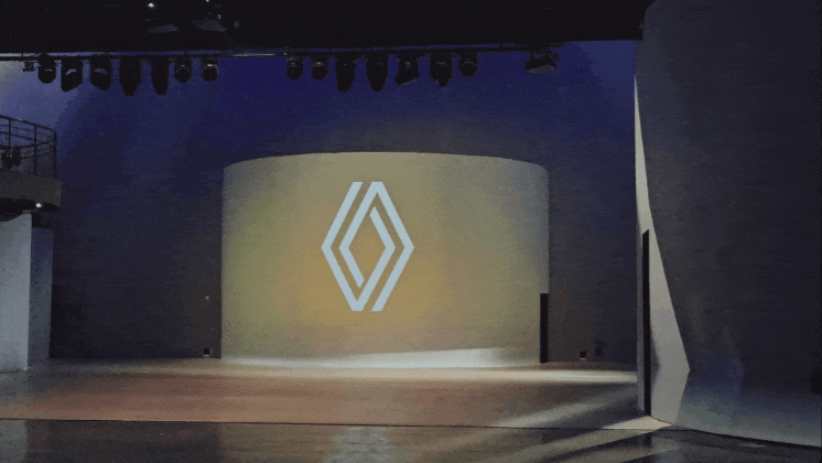 13일 오전 서울 광진 그랜드 워커힐 호텔에서 열린 르노코리아의 월드 프리미어 행사에서 신차 필랑트가 입장하고 있다. /김지환 기자