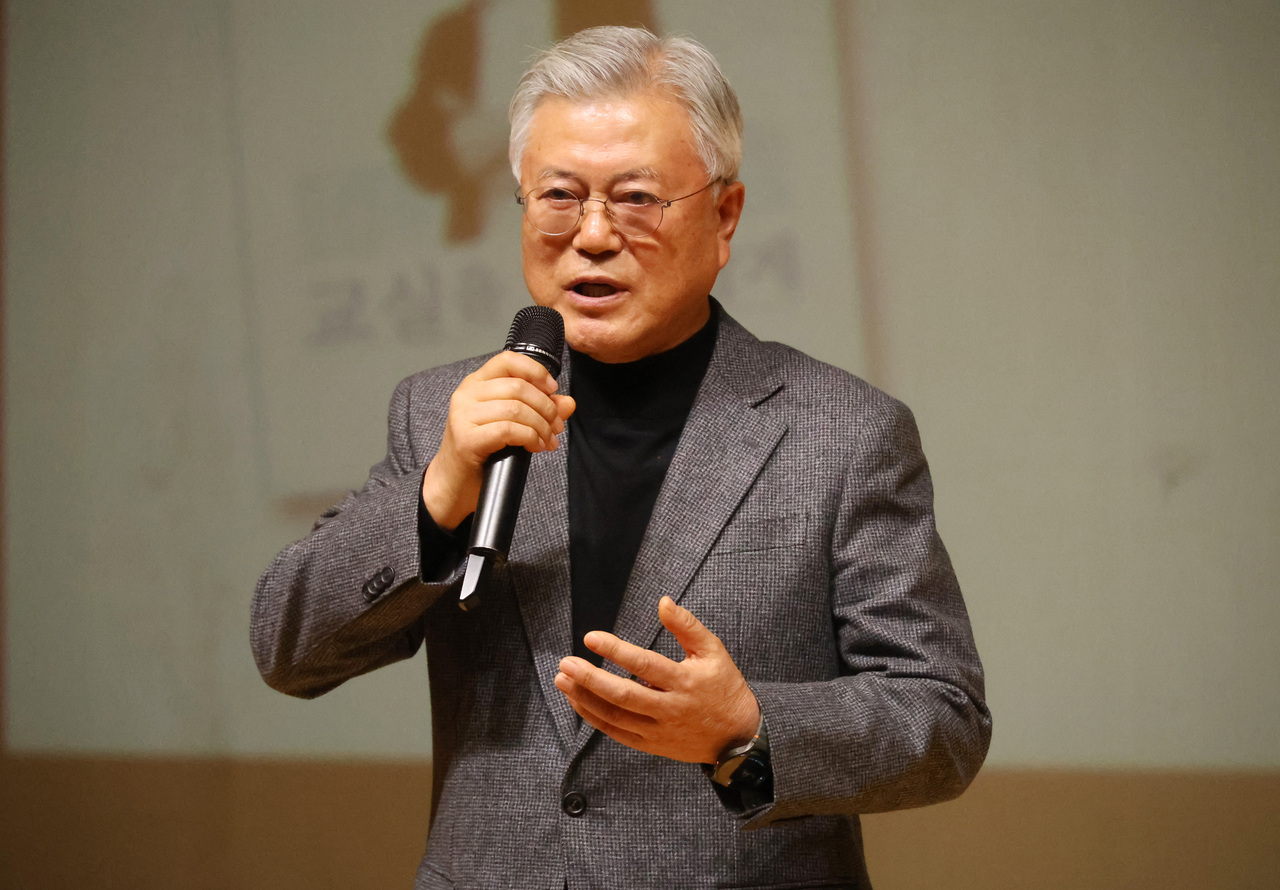 文, 교육감 출마 선언한 손아래 동서 응원차 대전 방문 