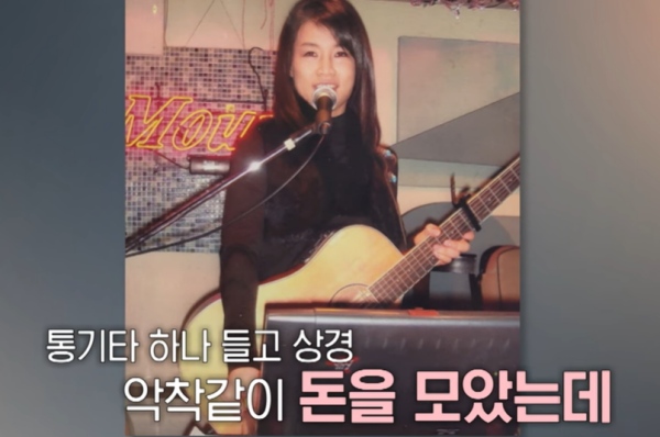 노란 수영복에 섹시한 몸매 어필하는 존예 처자