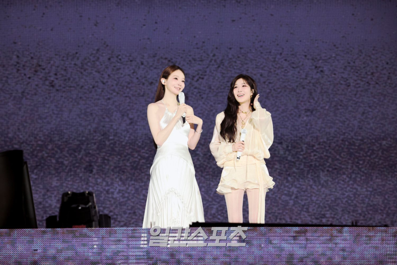 노란 수영복에 섹시한 몸매 어필하는 존예 처자