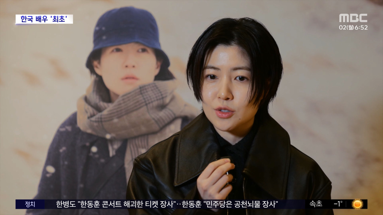 노란 수영복에 섹시한 몸매 어필하는 존예 처자