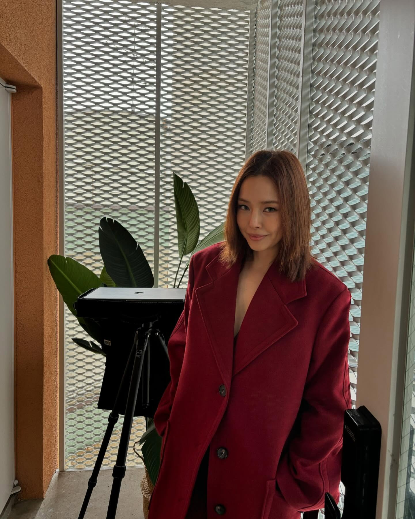 How Lee Ha-nee’s Bold Red Coat Redefines Elegance: A Fashion Guide