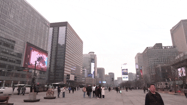 국내 랜드마크 2곳 옥외광고. [삼성전자]