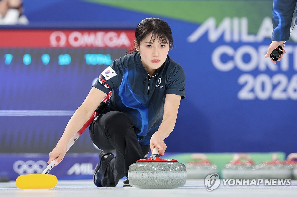 설예은 투구