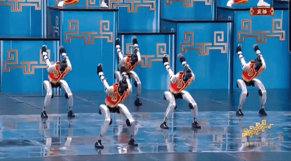 16일 저녁 CCTV에서 방영한 춘완에 등장한 유니트리 로봇