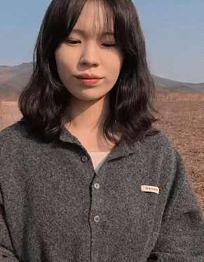 과거 충TV에 출연해 밥솥 취사 소리 성대모사로 화제가 된 장연주씨가 출연했다. [사진=충주시 유튜브 캡처]