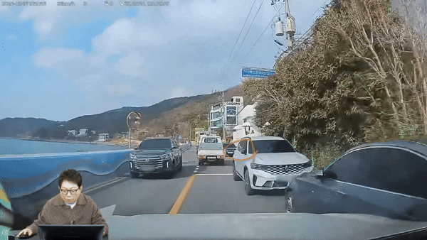 영상은 사고 장면. [영상=유튜브 @한문철TV]