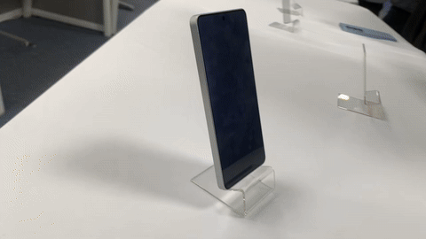 갤럭시 S26 울트라 '프라이버시 디스플레이' 기능을 켠 모습. / 영상=홍민성 기자