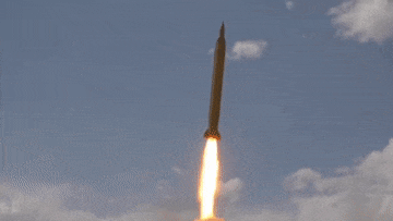 이란이 이스라엘을 향해 미사일을 발사하는 장면을 공개했다. 텔레그램