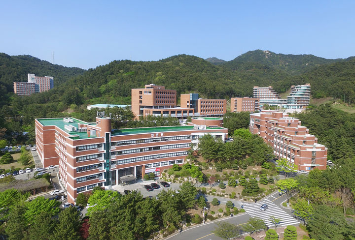 교원 사진 2