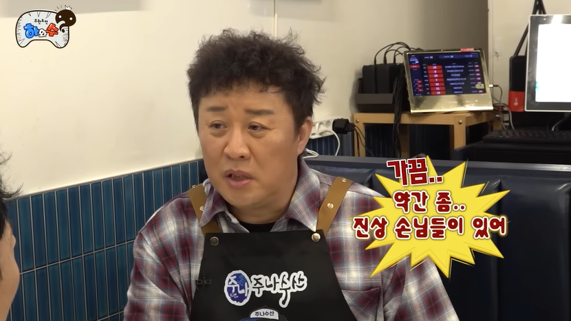 노란 수영복에 섹시한 몸매 어필하는 존예 처자