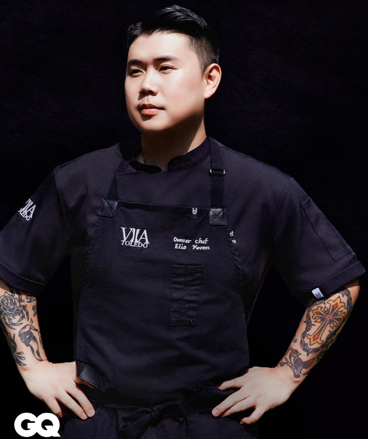 노란 수영복에 섹시한 몸매 어필하는 존예 처자