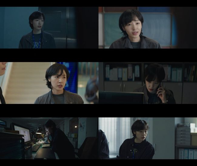 노란 수영복에 섹시한 몸매 어필하는 존예 처자