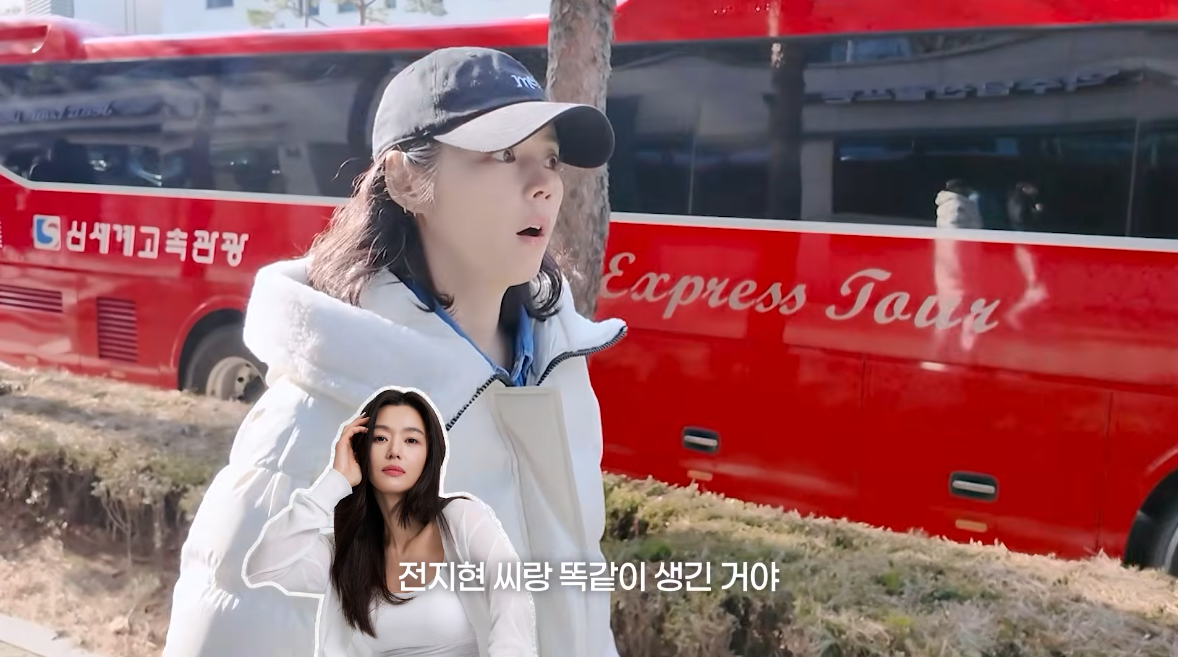 노란 수영복에 섹시한 몸매 어필하는 존예 처자