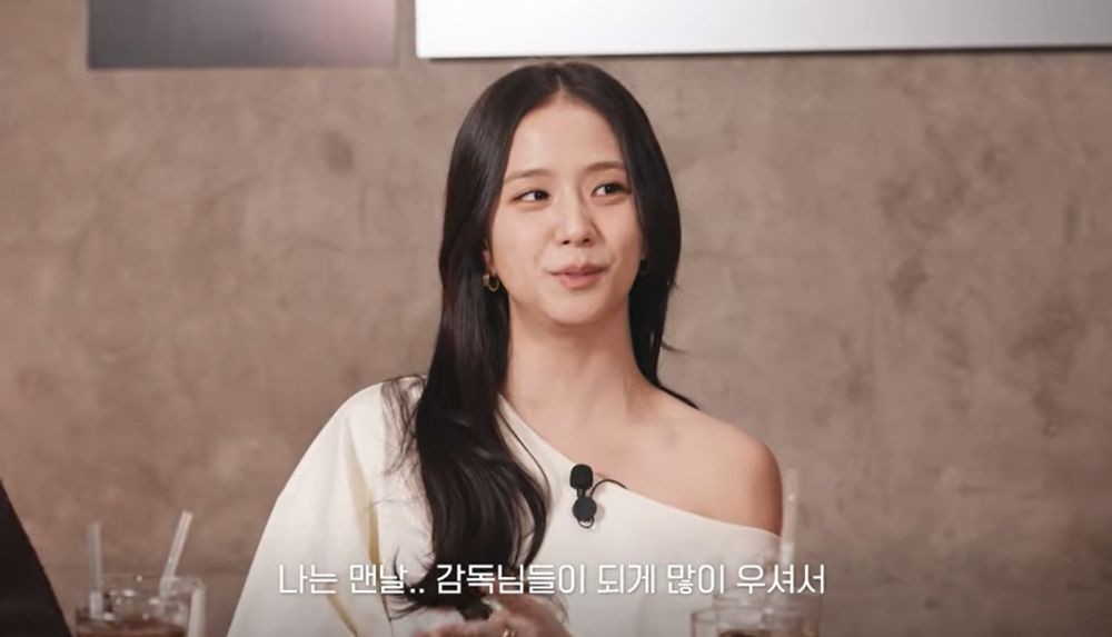 노란 수영복에 섹시한 몸매 어필하는 존예 처자