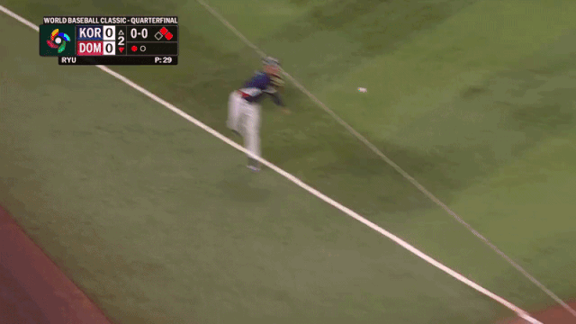 도미니카공화국에 선취점 안기는 블라디미르 게레로 주니어. MLB.tv 화면 캡처