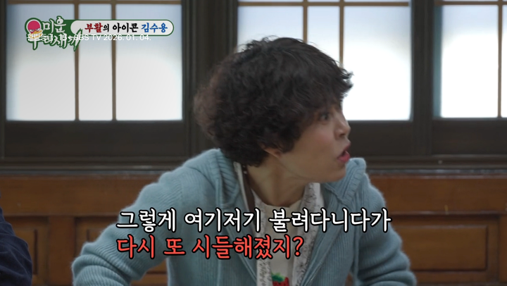 노란 수영복에 섹시한 몸매 어필하는 존예 처자