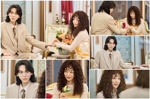 노란 수영복에 섹시한 몸매 어필하는 존예 처자