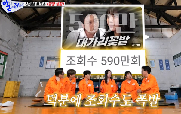 노란 수영복에 섹시한 몸매 어필하는 존예 처자