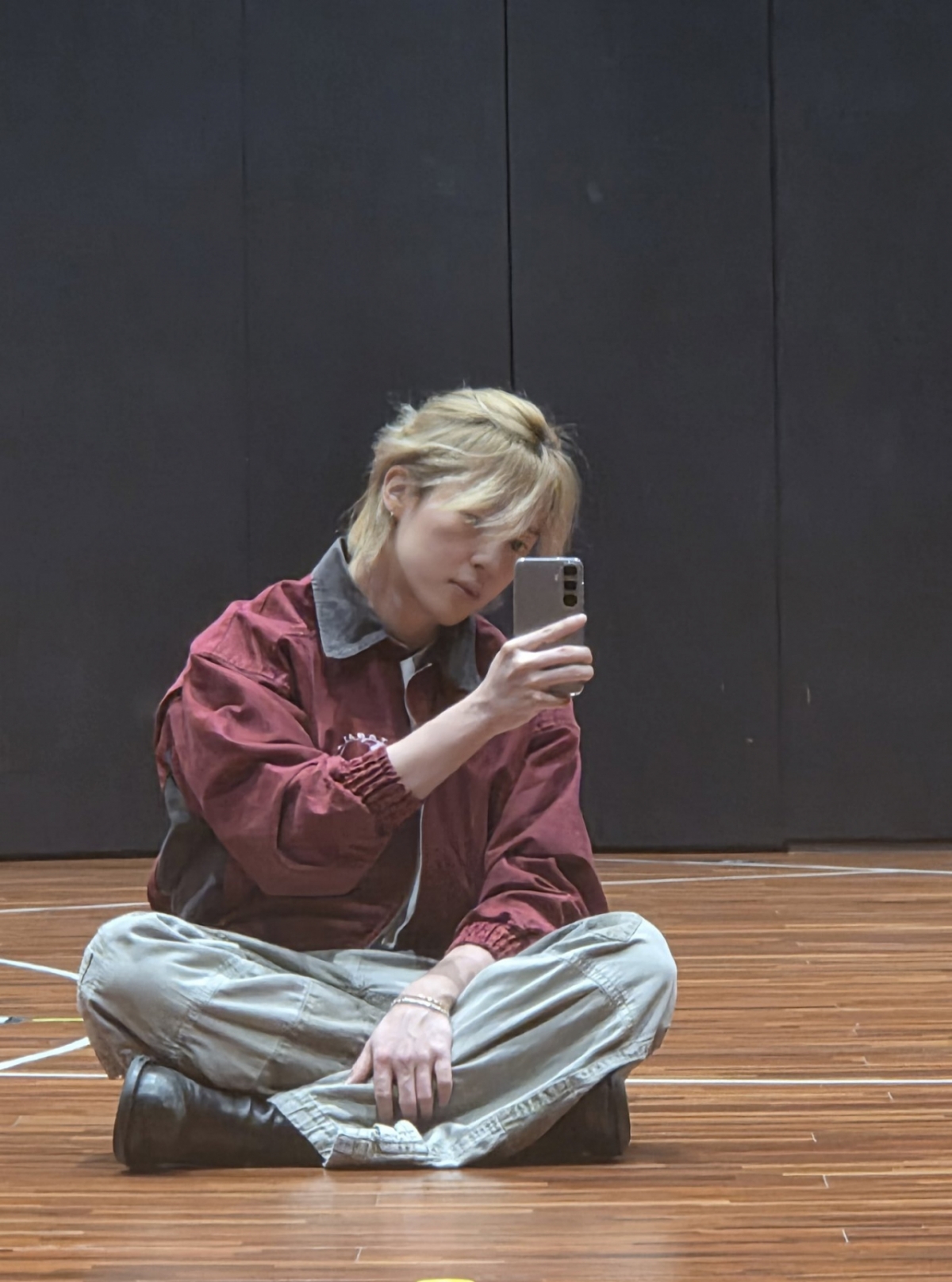 노란 수영복에 섹시한 몸매 어필하는 존예 처자