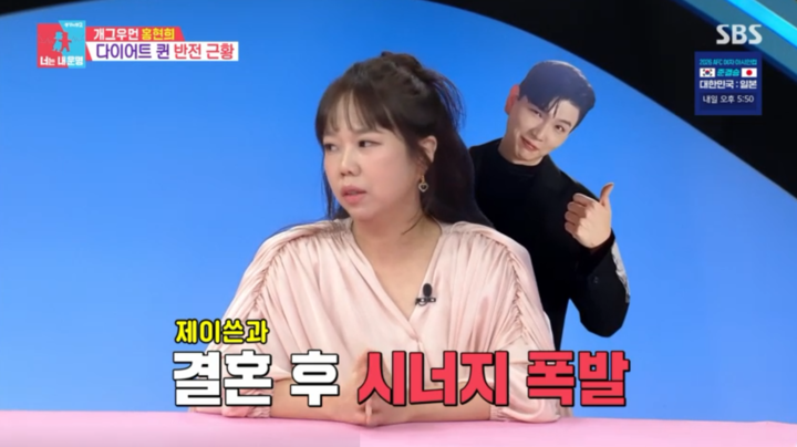 노란 수영복에 섹시한 몸매 어필하는 존예 처자