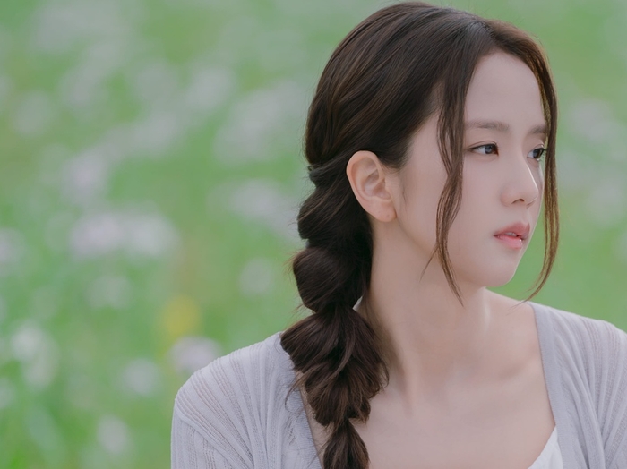 노란 수영복에 섹시한 몸매 어필하는 존예 처자