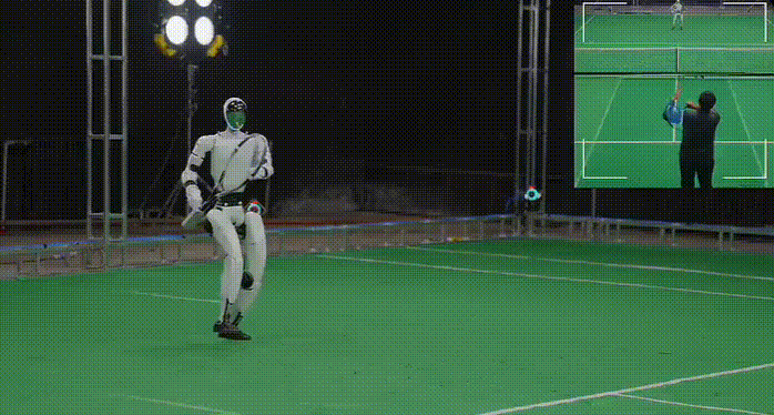 갤봇이 개발한 테니스 치는 로봇. X(옛 트위터)