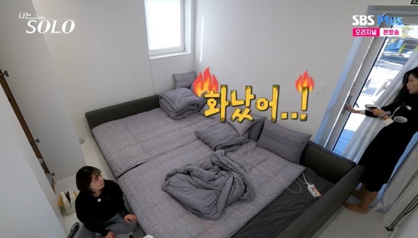 노란 수영복에 섹시한 몸매 어필하는 존예 처자