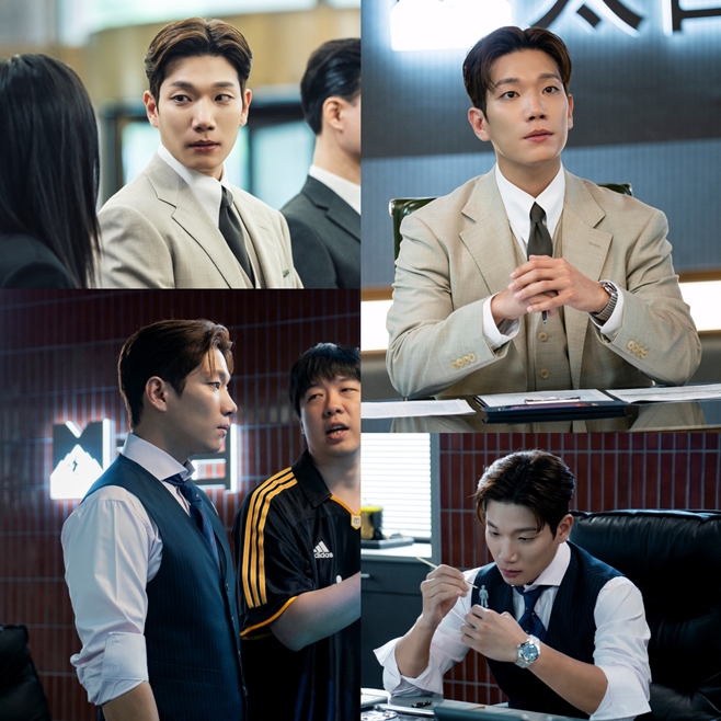 노란 수영복에 섹시한 몸매 어필하는 존예 처자